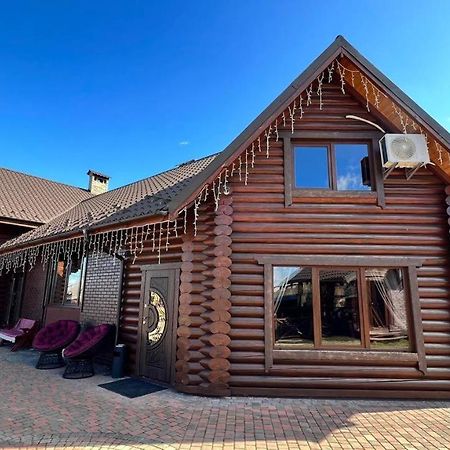 На Ставку Vila Vyzhnytsya Exterior foto