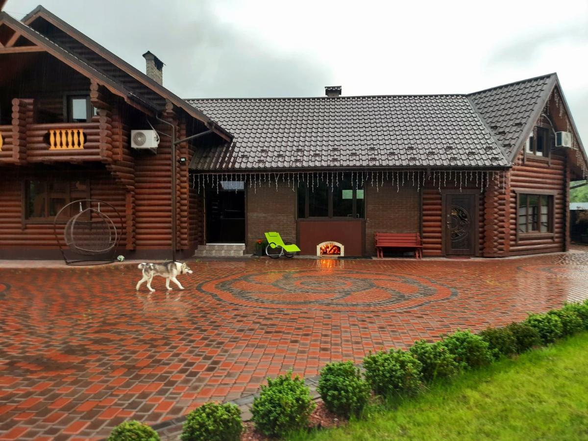 На Ставку Vila Vyzhnytsya Exterior foto